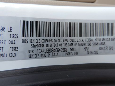 Used 2019 Jeep Grand Cherokee Limited image 19