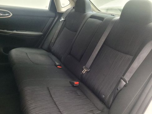 Used 2019 Nissan Sentra SV FWD image 18