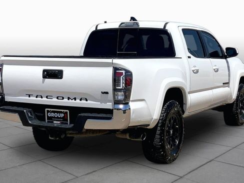 Used 2021 Toyota Tacoma SR5 RWD image 13