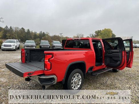 Used 2024 Chevrolet Silverado 2500 LTZ w/ LTZ Plus Package image 28