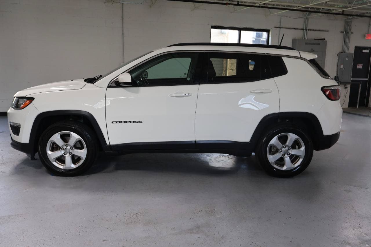 Used 2018 Jeep Compass Latitude FWD image 4