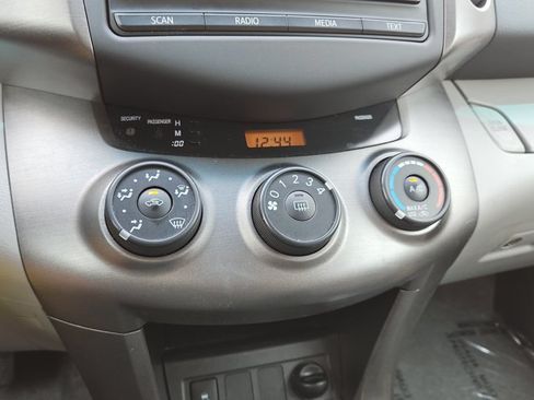 Used 2012 Toyota RAV4 4WD w/ Value Pkg image 14