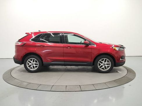 Used 2023 Ford Edge SEL AWD/4WD image 9