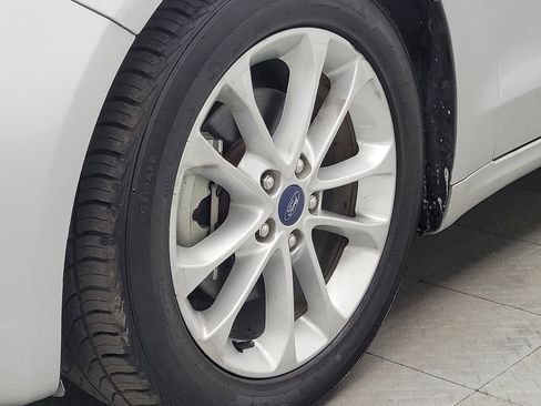 Used 2019 Ford Fusion SE image 31