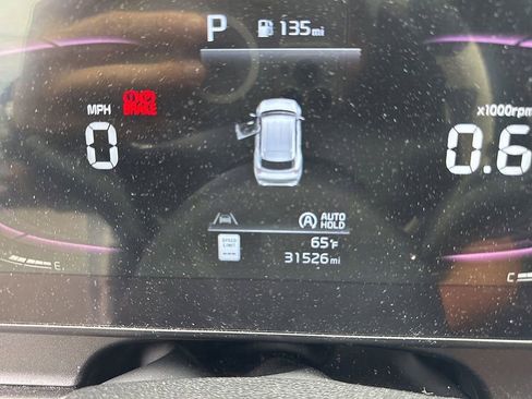 Used 2023 Kia Sportage EX FWD image 2