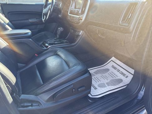 Used 2016 GMC Canyon SLT w/ Driver Alert Package image 8