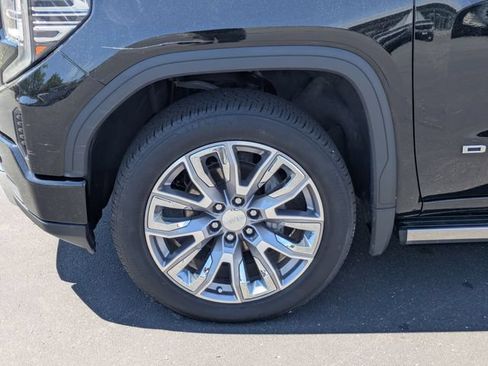 Certified 2023 GMC Sierra 1500 Denali w/ Denali Reserve Package AWD/4WD image 10