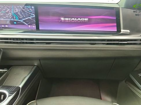 Used 2026 Cadillac Escalade Sport w/ LPO, ONYX Package AWD/4WD image 41