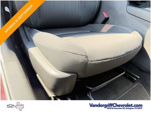 Used 2025 Nissan Altima 2.5 SV FWD image 25