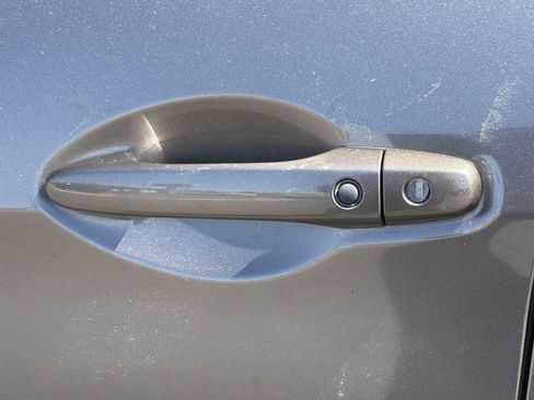 Used 2016 Honda CR-V Touring image 34