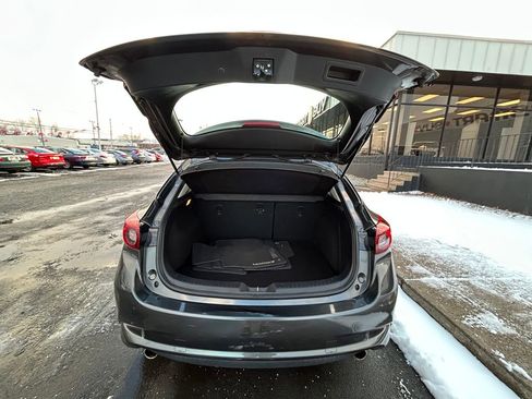 Used 2018 MAZDA MAZDA3 Sport image 12