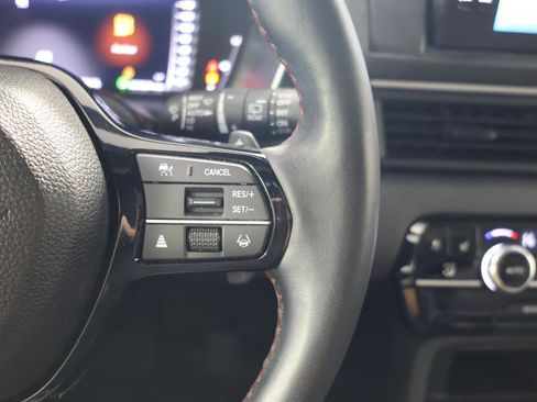 Used 2025 Honda Pilot Black Edition image 20