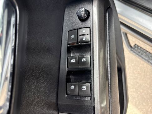 Used 2021 Toyota Tacoma TRD Off-Road w/ Advanced Technology Package image 11