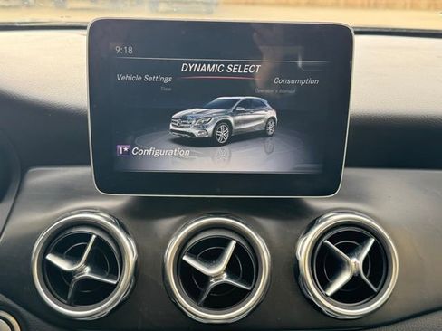 Used 2019 Mercedes-Benz GLA 250 4MATIC image 13