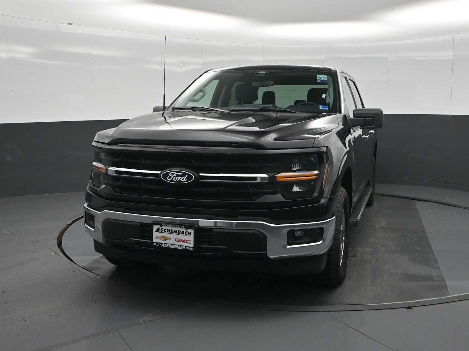 Used 2025 Ford F150 XLT w/ Equipment Group 301A Standard AWD/4WD image 5