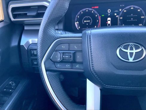 Used 2024 Toyota Tacoma TRD Off-Road image 22