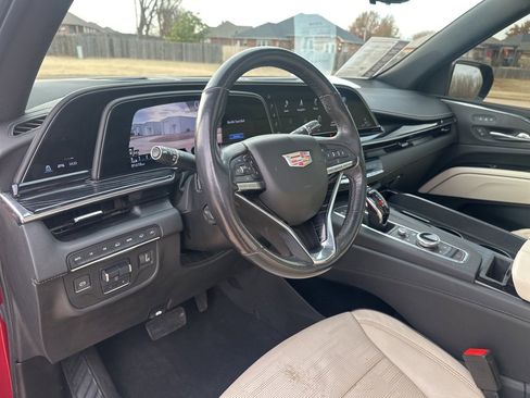 Used 2021 Cadillac Escalade Sport w/ Driver Assist Tech Package image 18