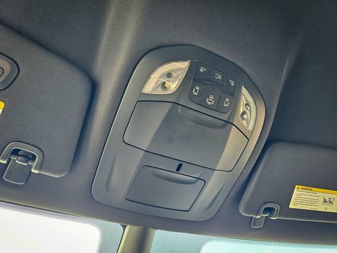 New 2026 Chrysler Pacifica Select image 29