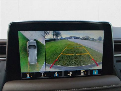 Used 2021 Chevrolet Tahoe High Country image 13