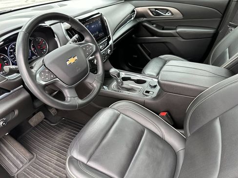 Used 2023 Chevrolet Traverse Premier AWD/4WD image 9