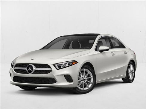 Certified 2022 Mercedes-Benz A 220 4MATIC image 1