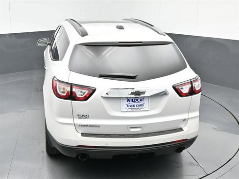 Used 2017 Chevrolet Traverse LT image 27