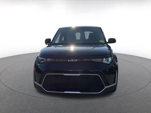 Used 2025 Kia Soul LX w/ LX Technology Package FWD image 4