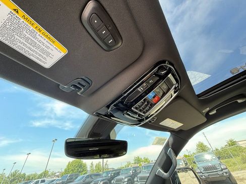 New 2026 Jeep Grand Wagoneer Summit AWD/4WD image 21