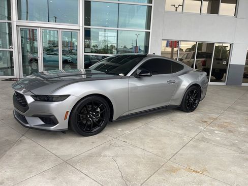 Certified 2024 Ford Mustang Coupe image 2