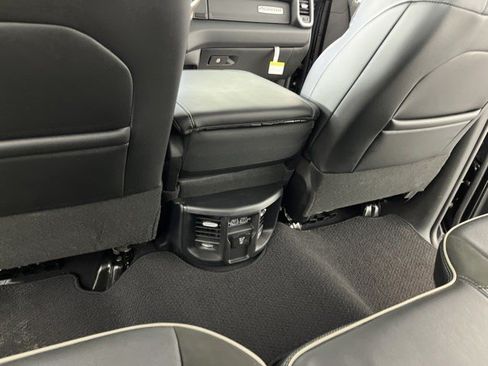 Used 2024 RAM 2500 Laramie w/ Safety Group AWD/4WD image 42