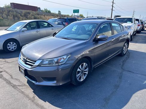 Used 2013 Honda Accord LX image 2