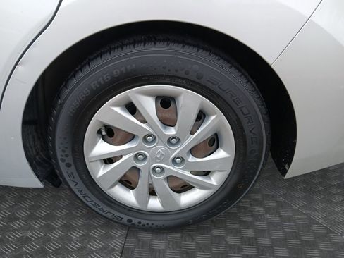 Used 2018 Hyundai Elantra SE FWD image 23