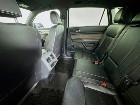 Used 2023 Volkswagen Atlas Cross Sport SE FWD image 24