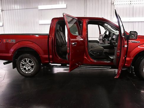 Used 2017 Ford F150 XLT w/ Equipment Group 302A Luxury image 30