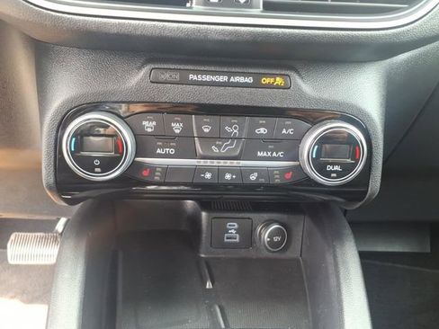 Used 2021 Ford Escape SEL w/ Technology Package AWD/4WD image 19