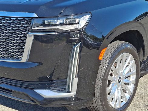 Used 2024 Cadillac Escalade ESV Premium Luxury AWD/4WD image 11