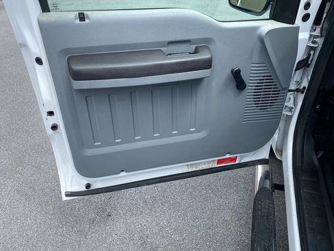 Used 2016 Ford F250 XL RWD image 9