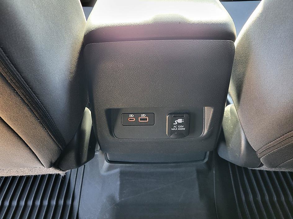 Certified 2025 Nissan Frontier SV w/ SV Convenience Package RWD image 31