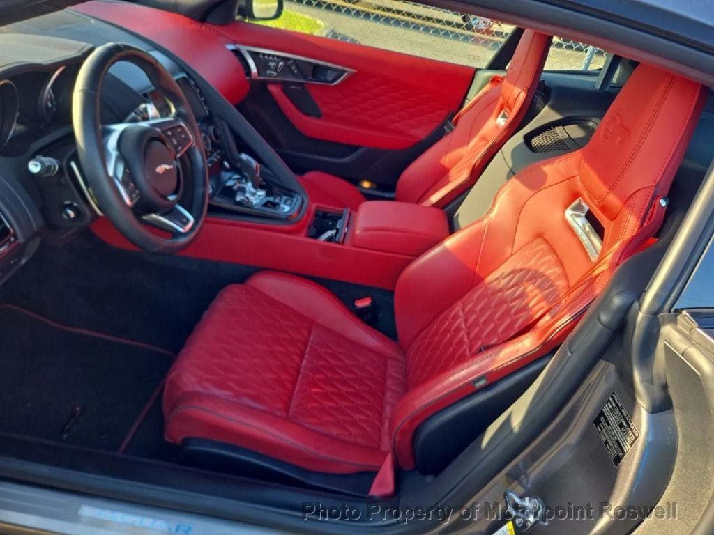 Used 2018 Jaguar F-TYPE SVR AWD/4WD image 2