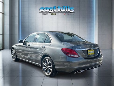 Used 2018 Mercedes-Benz C 300 4MATIC Sedan image 5