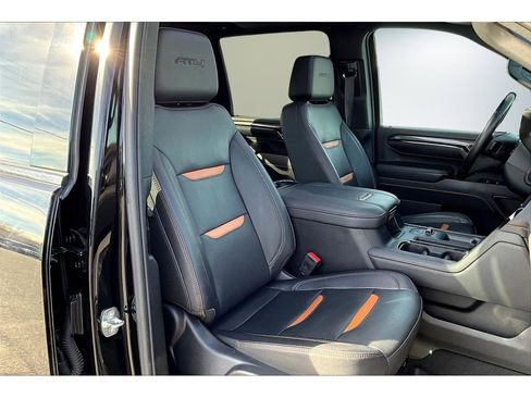 Used 2024 GMC Sierra 2500 AT4 w/ AT4 Premium Plus Package image 30