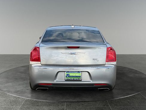 Used 2016 Chrysler 300 C RWD image 8