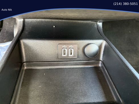 Used 2020 Ford Fusion SE image 28