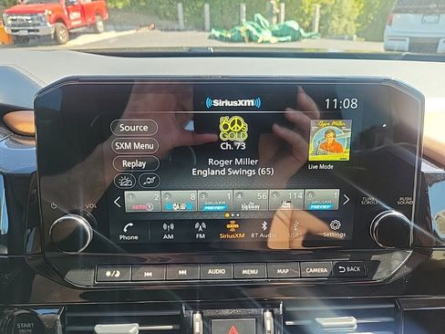 New 2025 Nissan Pathfinder Platinum w/ Cargo Package image 16