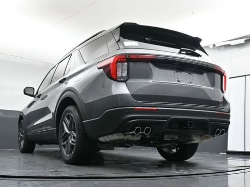 New 2026 Ford Explorer ST w/ Sun And Sound Package image 28
