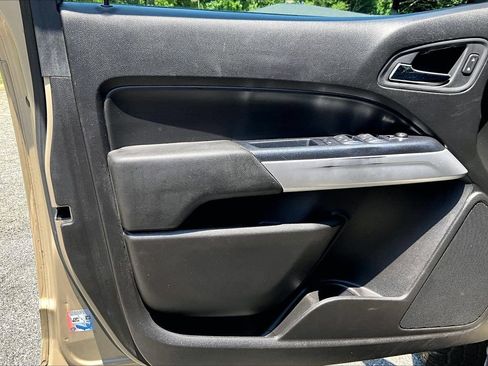 Used 2021 Chevrolet Colorado ZR2 AWD/4WD image 25
