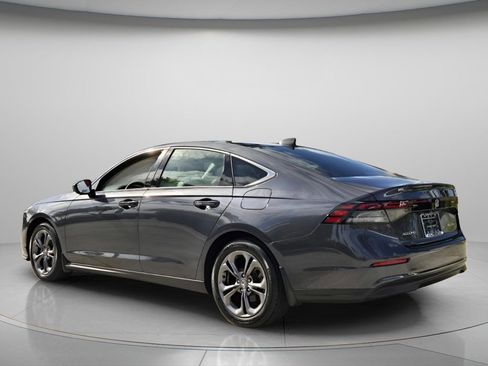 Used 2023 Honda Accord EX image 8