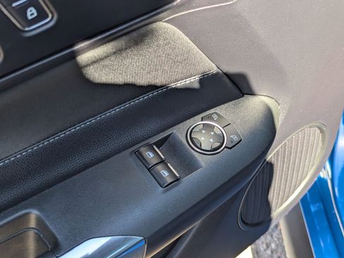 Used 2019 Ford Mustang Coupe image 18