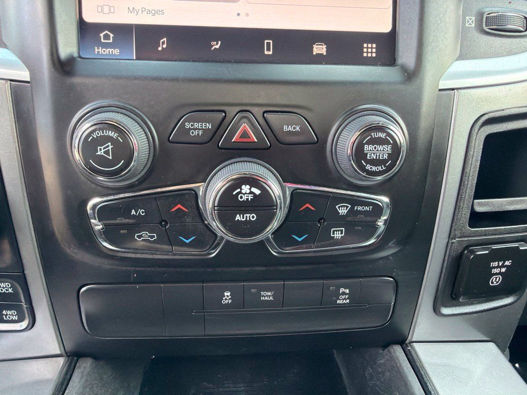 Used 2022 RAM 1500 Warlock w/ Ceramic Gray Warlock Package AWD/4WD image 27