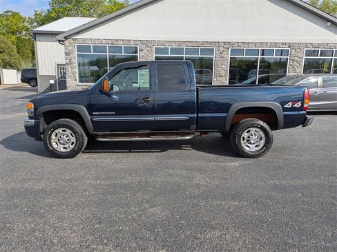 Used 2006 GMC Sierra 2500 SLE w/ Snow Plow Prep Package AWD/4WD image 3
